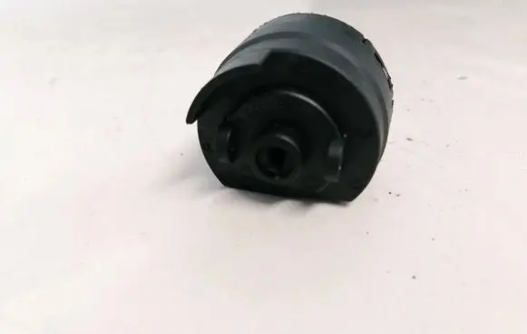 Opel Omega B1 Ignition lock contact 90389377