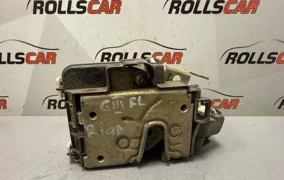 Volkswagen Golf III Front door lock 1H1837015