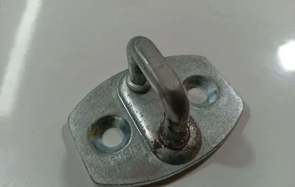 Toyota Auris 150 Front door lock loop/hook striker 