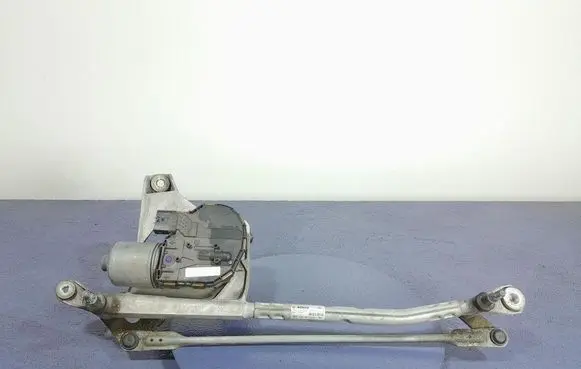 Audi Q7 4L Front wiper linkage and motor 4M1955023B
