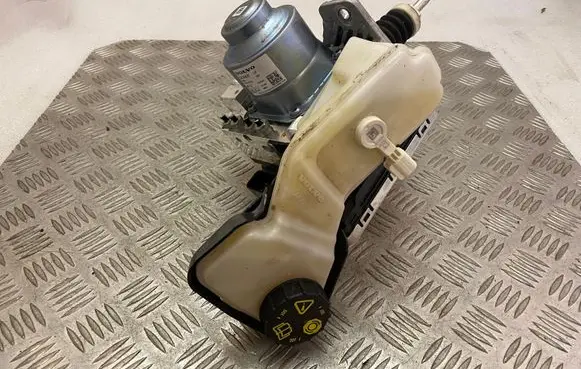 Volvo XC60 Master brake cylinder 32333637 32281728