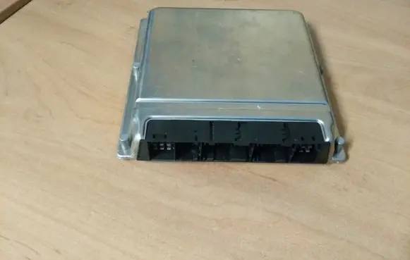 Mercedes-Benz C AMG W203 Engine control unit/module 6111538279