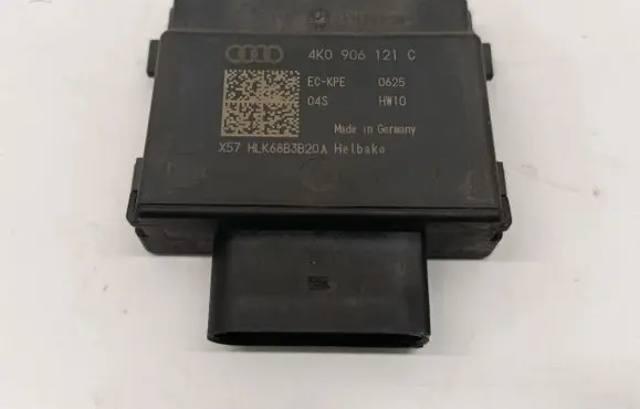 Audi A6 S6 C8 4K Fuel injection pump control unit/module 4K0906121C