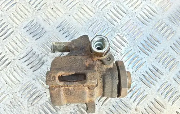 Volkswagen Golf IV Power steering pump 1J0422154D