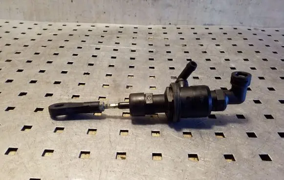 KIA Sportage Clutch master cylinder