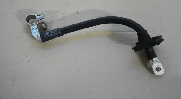 Volkswagen Touareg II Negative earth cable (battery) 7P0971225B