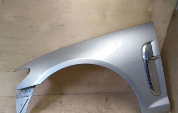 Jaguar XF Fender 8X2316E005A 8X2316135