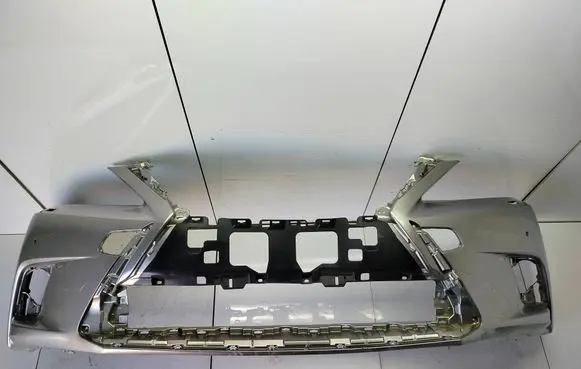 Lexus CT 200H Front bumper 5211976250