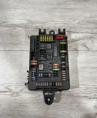 BMW 1 F20 F21 Fuse module 926111103 19178000001 10072012