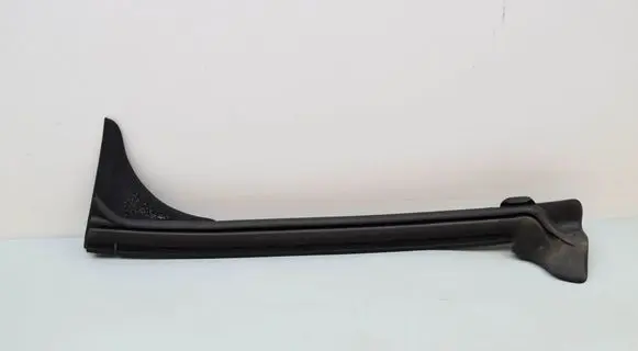 BMW 4 G22 G23 G24 G26 Rubber seal front door (on door) 7482712