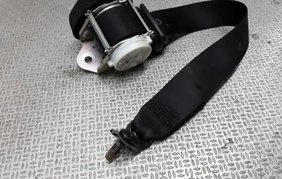Ford Mondeo MK IV Rear seatbelt