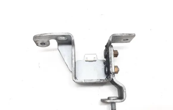 Mercedes-Benz E W212 Engine mounting bracket A2124900440