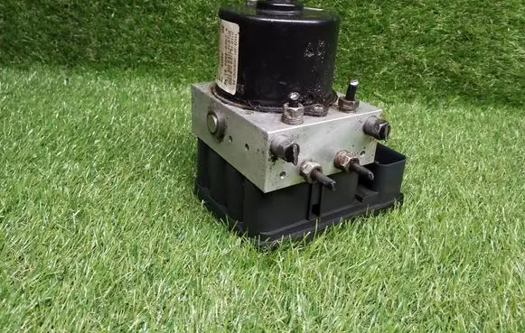 Volvo C30 ABS Pump 30794728 4N512C405GB 10096004293