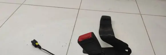 Fiat 500X Middle seatbelt buckle (rear) 735641551