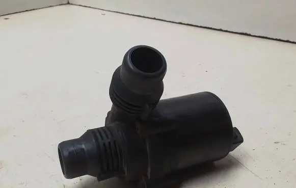 BMW 5 E60 E61 Electric auxiliary coolant/water pump 10378515