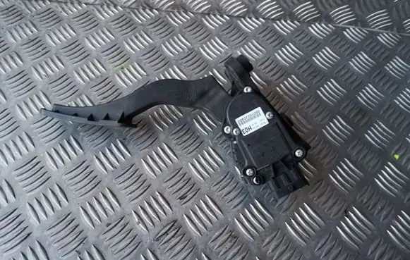 KIA Ceed Accelerator throttle pedal 32700XXXXX