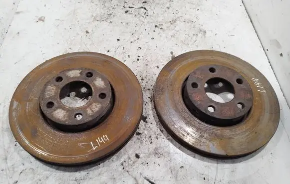 Audi A4 S4 B7 8E 8H Front brake disc