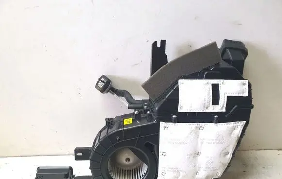KIA Sorento Interior heater climate box assembly DH4L0UMNAB