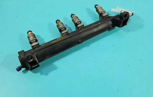 Fuel injector