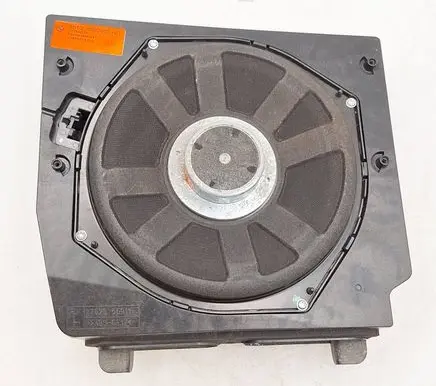 BMW X3 E83 Subwoofer speaker 6980985 65136980985