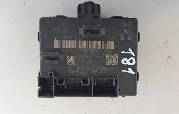 Volkswagen Tiguan Door control unit/module 8W1959595D 230219EBN22965