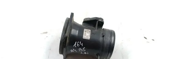 Audi A4 S4 B5 8D Mass air flow meter 058133471