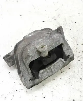 Volkswagen Touran I Engine mount bracket 1K0199262AT