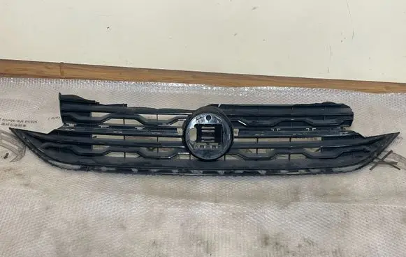 Volkswagen T-Cross Front grill 2GM853653