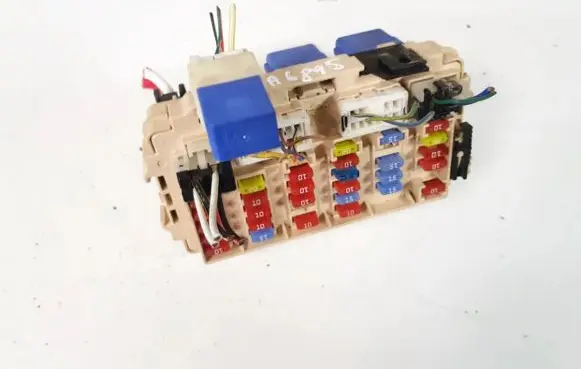 Nissan X-Trail T30 Fuse box set