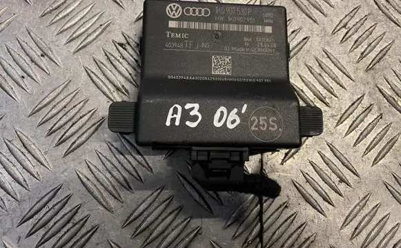 Audi A3 S3 8P Center console control module 1k0907530p