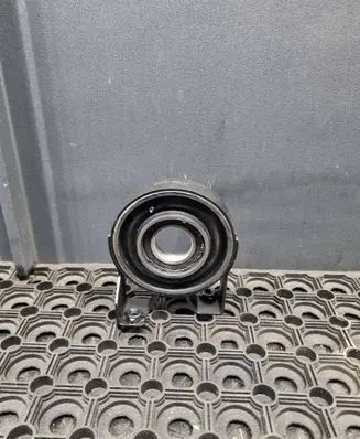 Volkswagen Touareg I Prop shaft support center bearing 