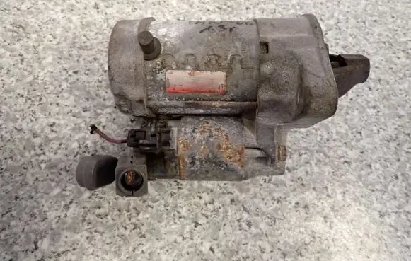 Toyota Yaris Starter motor