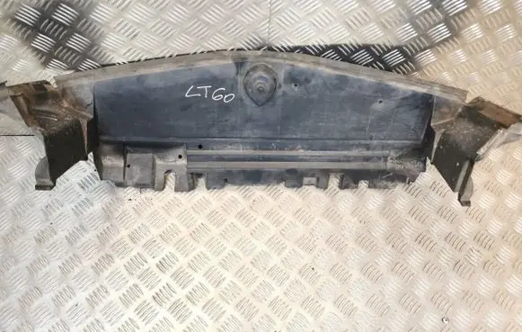 Mercedes-Benz E A207 Intercooler air guide/duct channel A2075052230