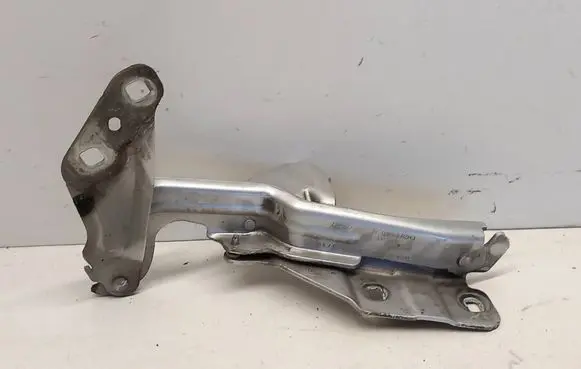 Engine bonnet/hood hinges