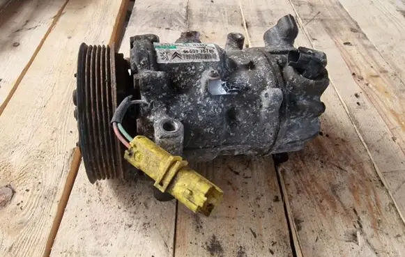 Ford Focus Air conditioning (A/C) compressor (pump) 9659875780