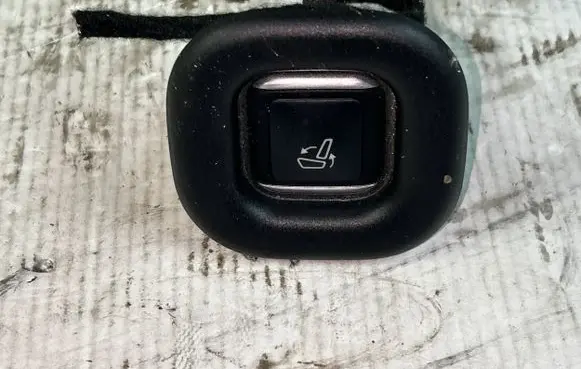 Mercedes-Benz GLS X166 Seat control switch A1669130128