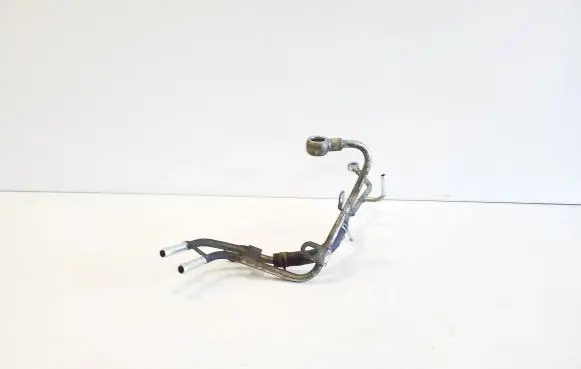 Mitsubishi Outlander Fuel injector supply line/pipe 