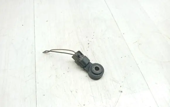 Volvo V70 Detonation knock sensor 31104959