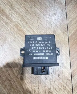 Mercedes-Benz E W211 Light module LCM A2118203226 5DF00827800