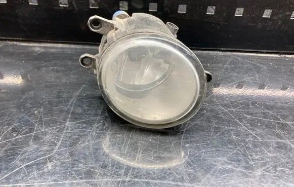 Toyota RAV 4 (XA30) Front fog light 812200D040