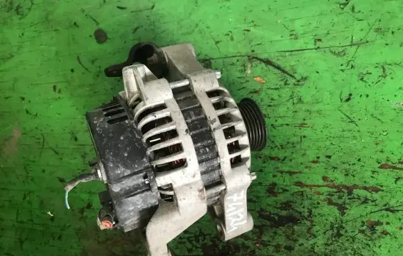 Opel Zafira A Generator/alternator A1011