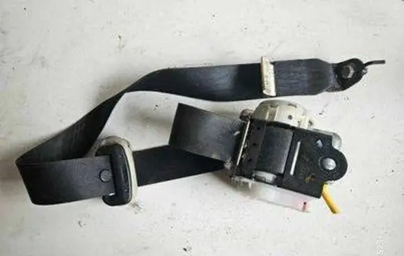 Mazda 5 Front seatbelt 0434086 0297109