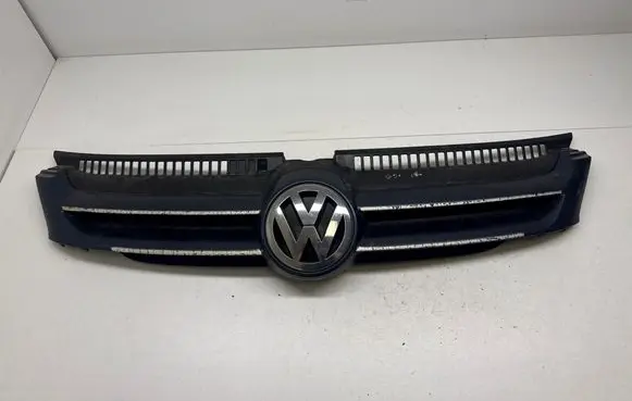 Volkswagen Golf Plus Front bumper upper radiator grill 5M0853653