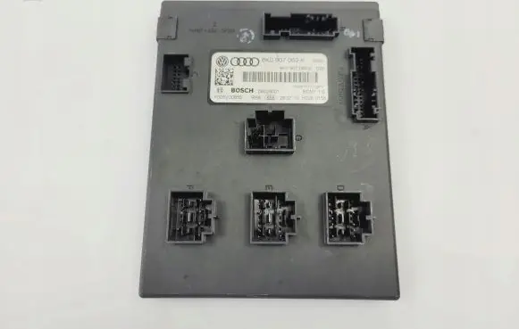 Audi A4 S4 B8 8K Comfort/convenience module 8K0907063K