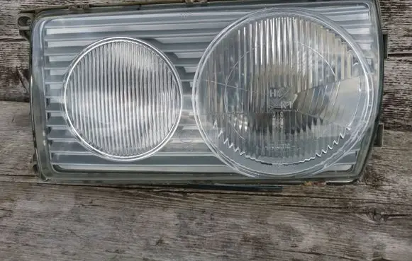 Mercedes-Benz W123 Headlight/headlamp 117683LI
