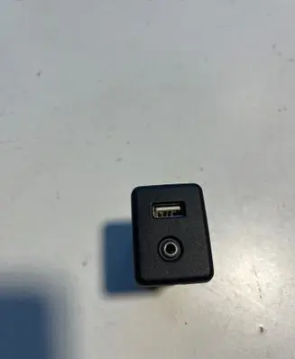 USB socket connector