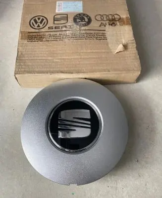 Seat Ibiza II (6k) Original wheel cap 6K0601149P