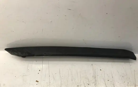 Toyota Avensis T270 Front bumper lip 7685205030