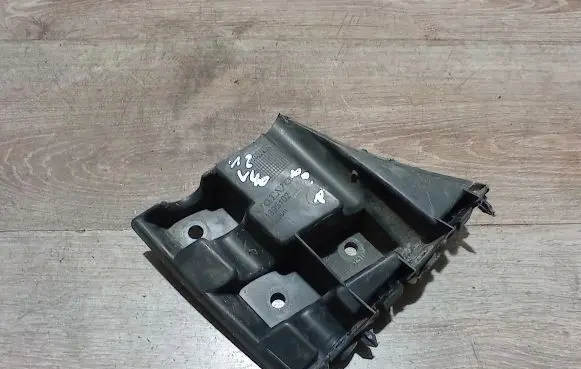 Volvo V40 Front bumper mounting bracket 31395102