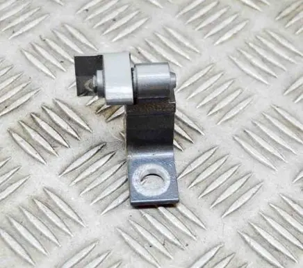 Audi Q3 8U Rear door lower hinge 8X0831403B